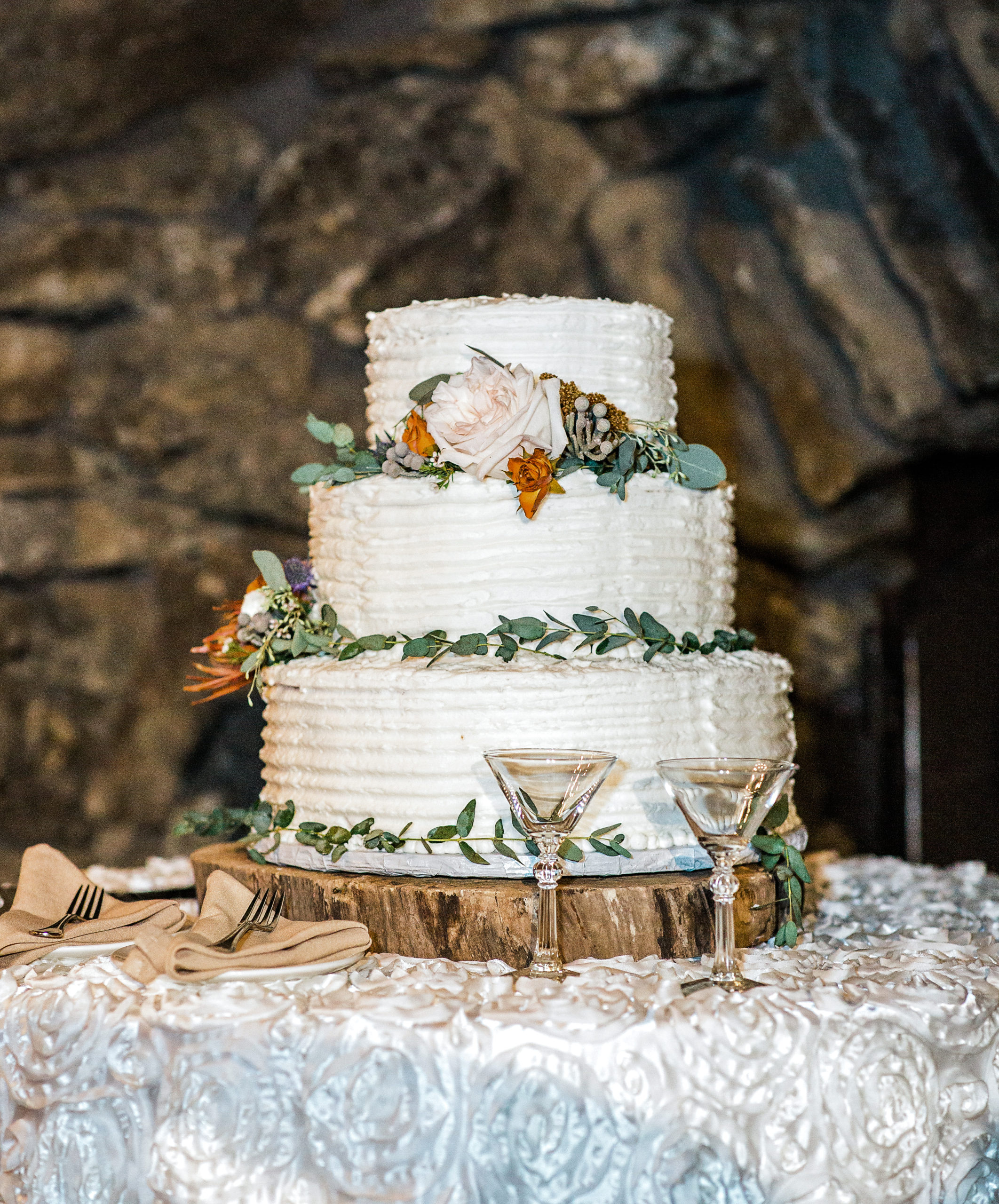 Wedding Cake at Annie's Barn at Top of the rock reception venue