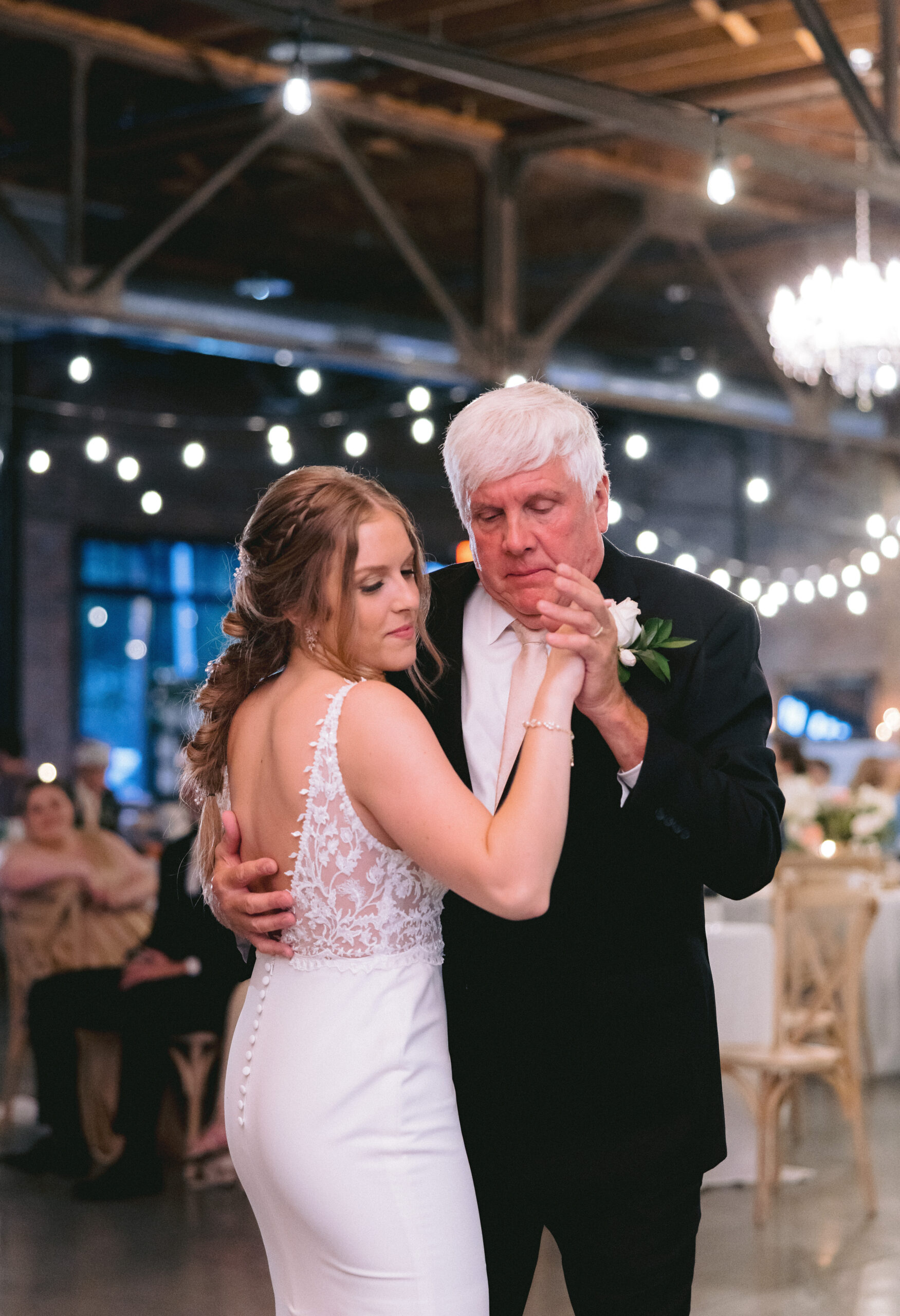 bride with her father first dance
