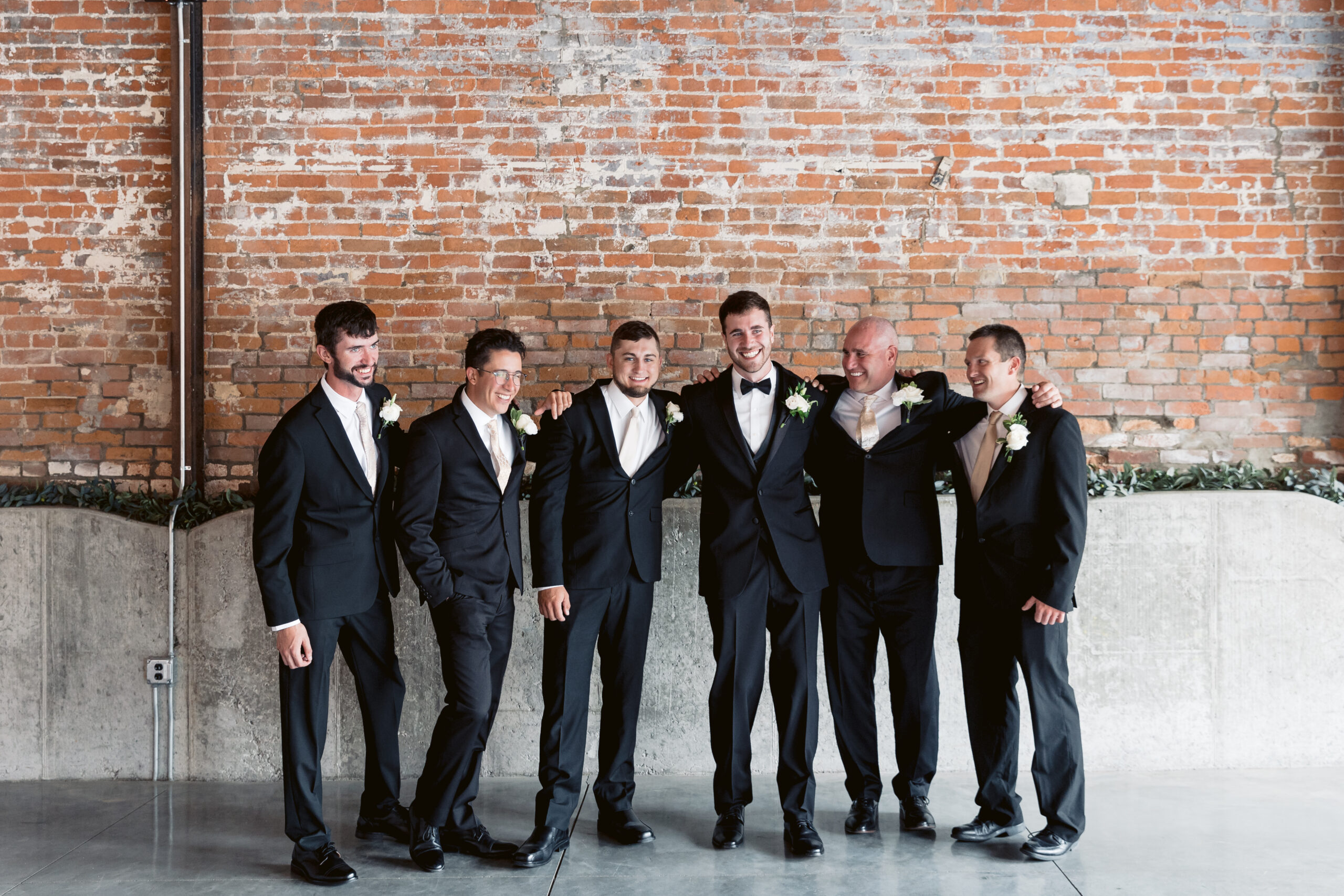 groom and groomsmen photos