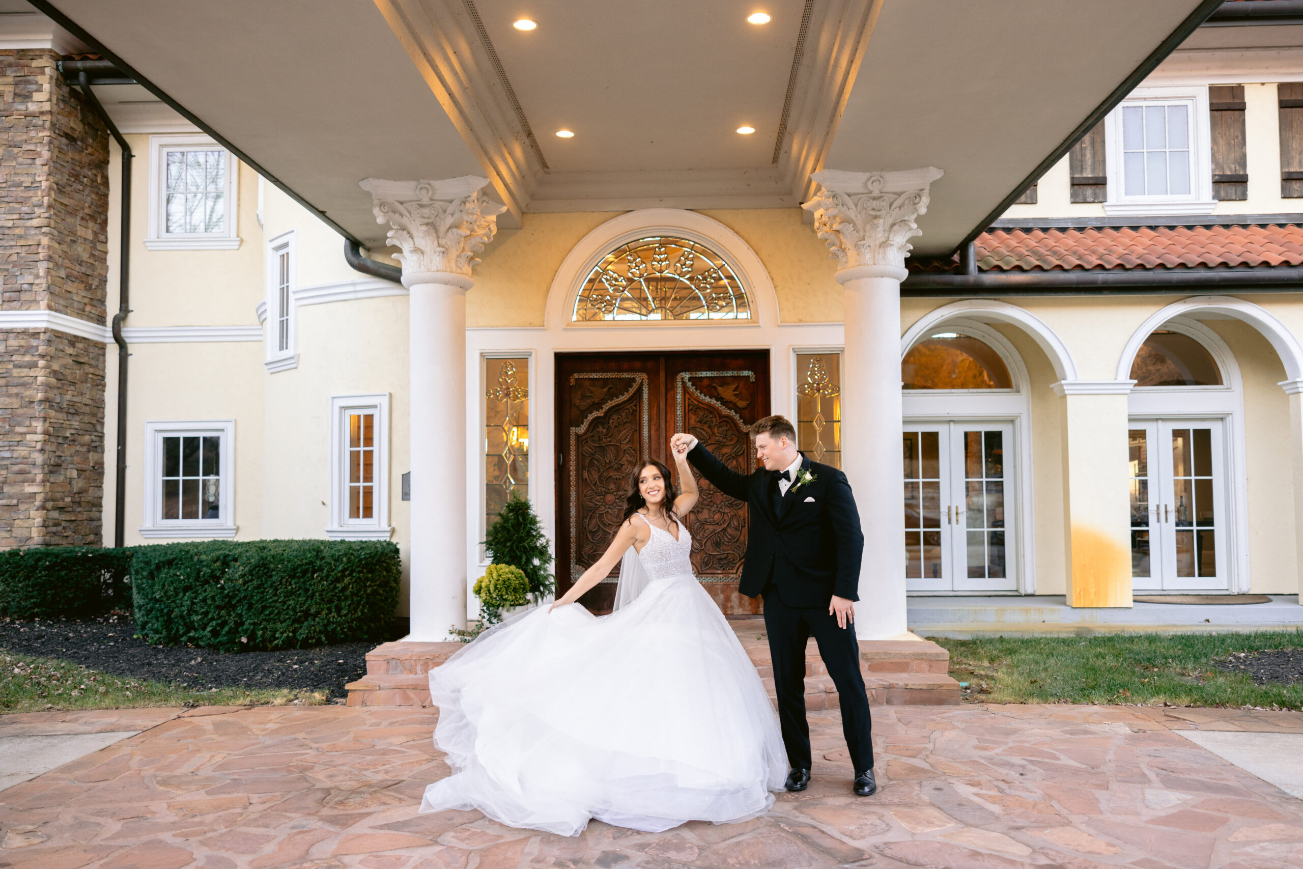 Bride and groom portrait at Bella Vista estates. Tatyana Zadorin Photography. Missouri Weddings, Springfield wedding photographer, Branson wedding photographer